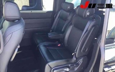 Honda Stepwgn, 2022 год, 2 100 000 рублей, 9 фотография