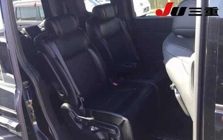 Honda Stepwgn, 2022 год, 2 100 000 рублей, 10 фотография