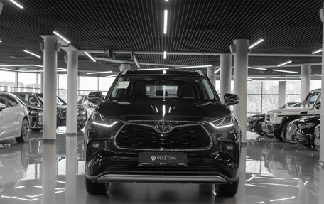 Toyota Highlander, 2025 год, 5 600 000 рублей, 3 фотография