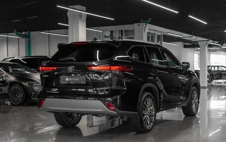 Toyota Highlander, 2025 год, 5 600 000 рублей, 5 фотография