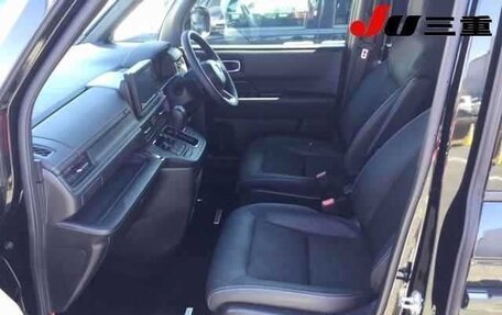 Honda Stepwgn, 2022 год, 2 100 000 рублей, 11 фотография