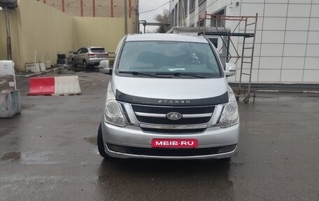 Hyundai Grand Starex Grand Starex I рестайлинг 2, 2008 год, 1 200 000 рублей, 1 фотография
