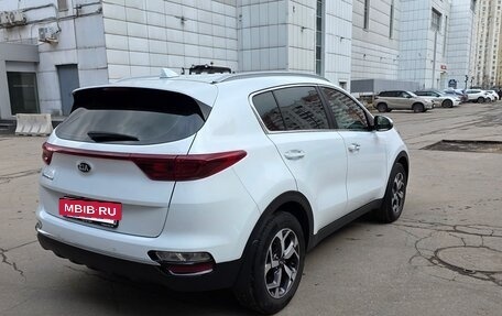 KIA Sportage IV рестайлинг, 2021 год, 2 800 000 рублей, 6 фотография