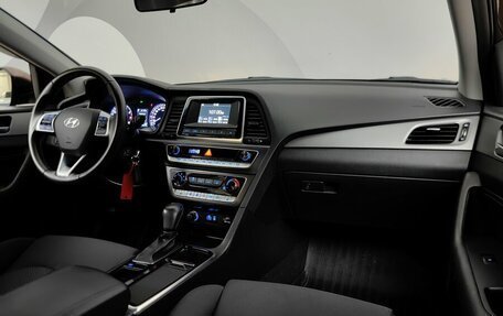 Hyundai Sonata VII, 2019 год, 1 788 000 рублей, 13 фотография