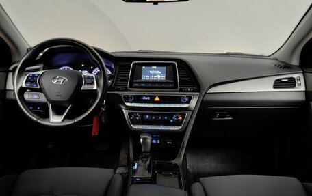 Hyundai Sonata VII, 2019 год, 1 788 000 рублей, 12 фотография