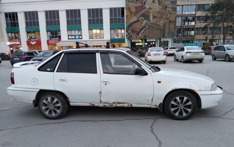 Daewoo Nexia I рестайлинг, 2000 год, 99 000 рублей, 4 фотография