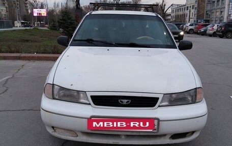 Daewoo Nexia I рестайлинг, 2000 год, 99 000 рублей, 2 фотография