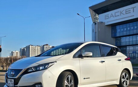 Nissan Leaf II, 2018 год, 1 999 999 рублей, 6 фотография