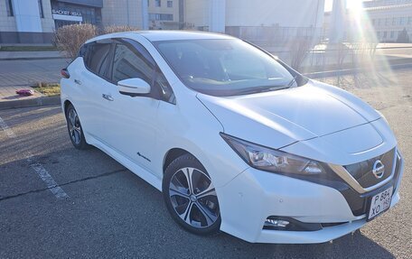 Nissan Leaf II, 2018 год, 1 999 999 рублей, 3 фотография