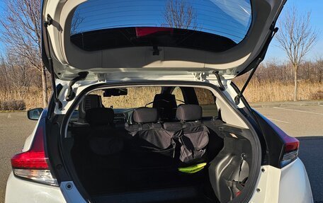 Nissan Leaf II, 2018 год, 1 999 999 рублей, 12 фотография