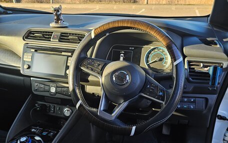 Nissan Leaf II, 2018 год, 1 999 999 рублей, 21 фотография