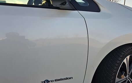 Nissan Leaf II, 2018 год, 1 999 999 рублей, 19 фотография