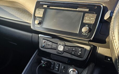 Nissan Leaf II, 2018 год, 1 999 999 рублей, 25 фотография