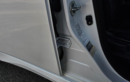 Nissan Leaf II, 2018 год, 1 999 999 рублей, 23 фотография