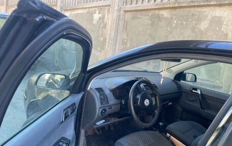 Volkswagen Polo IV рестайлинг, 2002 год, 320 000 рублей, 2 фотография