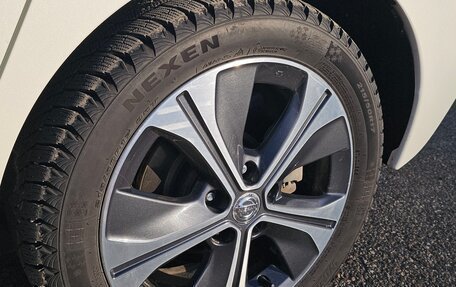 Nissan Leaf II, 2018 год, 1 999 999 рублей, 38 фотография