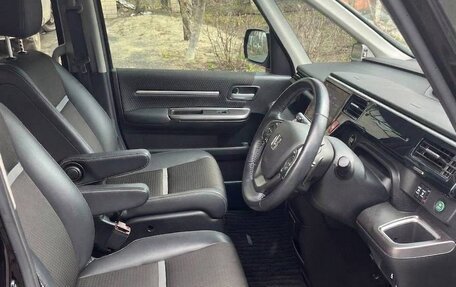 Honda Stepwgn IV, 2021 год, 2 650 000 рублей, 13 фотография