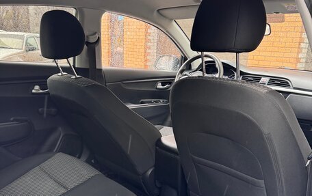 KIA Rio IV, 2018 год, 999 000 рублей, 9 фотография