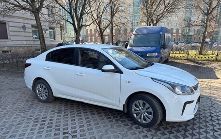 KIA Rio IV, 2018 год, 1 270 000 рублей, 3 фотография