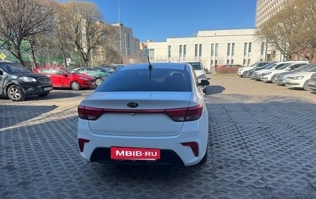KIA Rio IV, 2018 год, 1 270 000 рублей, 2 фотография