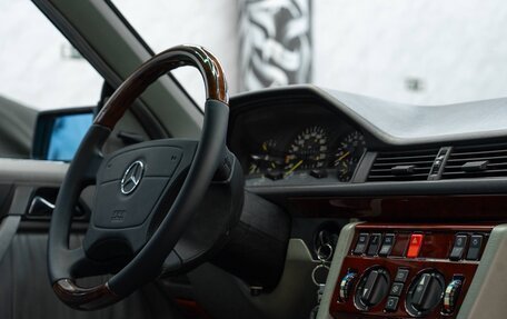 Mercedes-Benz W124, 1989 год, 2 950 000 рублей, 24 фотография