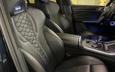 BMW X5 M, 2021 год, 10 800 000 рублей, 10 фотография