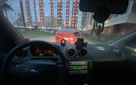 Ford Fiesta, 2004 год, 300 000 рублей, 20 фотография