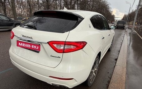 Maserati Levante I, 2017 год, 4 000 000 рублей, 3 фотография