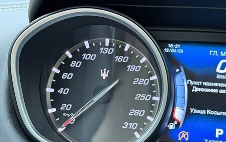 Maserati Levante I, 2017 год, 4 000 000 рублей, 15 фотография