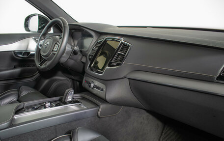 Volvo XC90 II рестайлинг, 2021 год, 5 935 000 рублей, 9 фотография