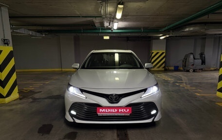 Toyota Camry, 2019 год, 3 200 000 рублей, 1 фотография