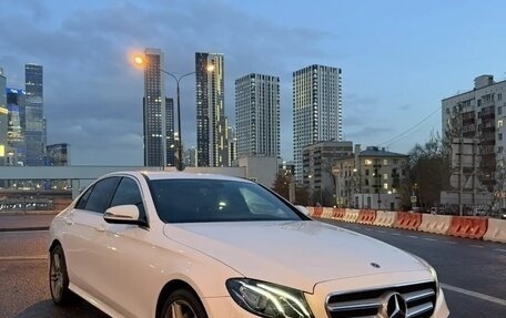 Mercedes-Benz E-Класс, 2020 год, 3 150 000 рублей, 1 фотография