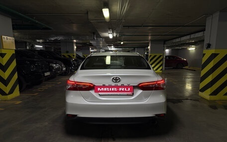 Toyota Camry, 2019 год, 3 200 000 рублей, 2 фотография