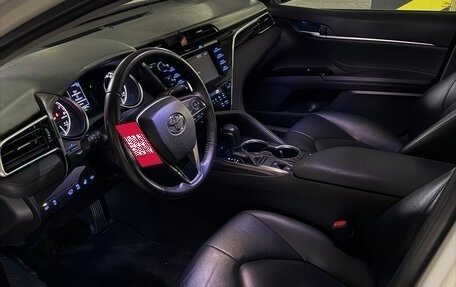 Toyota Camry, 2019 год, 3 200 000 рублей, 11 фотография