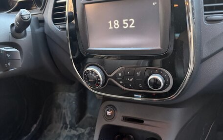 Renault Kaptur I рестайлинг, 2018 год, 1 799 999 рублей, 11 фотография