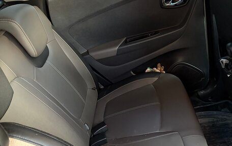 Renault Kaptur I рестайлинг, 2018 год, 1 799 999 рублей, 9 фотография