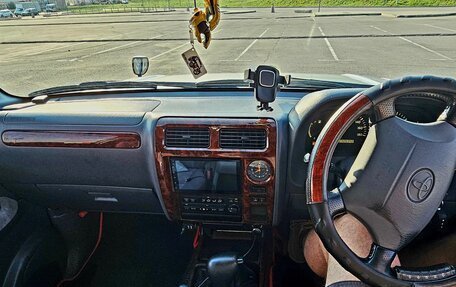 Toyota Land Cruiser Prado 90 рестайлинг, 1999 год, 1 500 000 рублей, 16 фотография