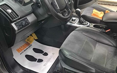 Land Rover Freelander II рестайлинг 2, 2010 год, 1 550 000 рублей, 22 фотография