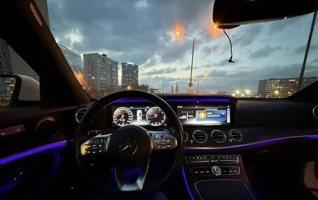 Mercedes-Benz E-Класс, 2020 год, 3 150 000 рублей, 7 фотография