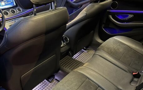 Mercedes-Benz E-Класс, 2020 год, 3 150 000 рублей, 6 фотография