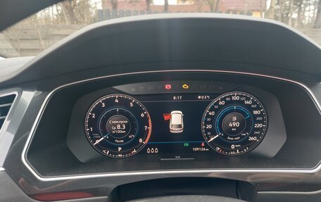 Volkswagen Tiguan II, 2018 год, 2 750 000 рублей, 5 фотография