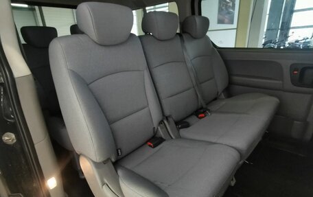 Hyundai H-1 II рестайлинг, 2019 год, 2 795 000 рублей, 16 фотография