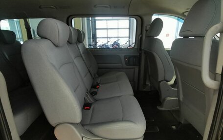 Hyundai H-1 II рестайлинг, 2019 год, 2 795 000 рублей, 15 фотография