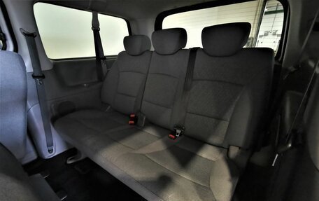 Hyundai H-1 II рестайлинг, 2019 год, 2 795 000 рублей, 20 фотография