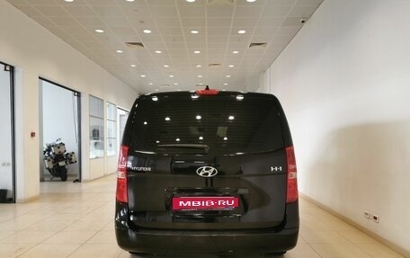 Hyundai H-1 II рестайлинг, 2019 год, 2 795 000 рублей, 8 фотография