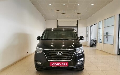 Hyundai H-1 II рестайлинг, 2019 год, 2 795 000 рублей, 7 фотография