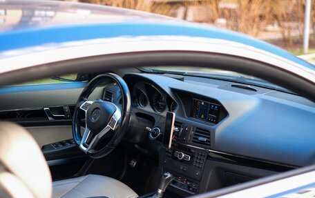 Mercedes-Benz E-Класс, 2012 год, 1 200 000 рублей, 4 фотография