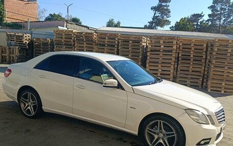 Mercedes-Benz E-Класс, 2010 год, 1 270 000 рублей, 1 фотография