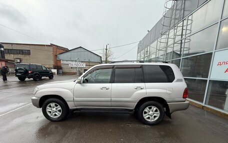 Toyota Land Cruiser 100 рестайлинг 2, 2004 год, 2 100 000 рублей, 10 фотография