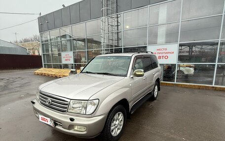 Toyota Land Cruiser 100 рестайлинг 2, 2004 год, 2 100 000 рублей, 11 фотография